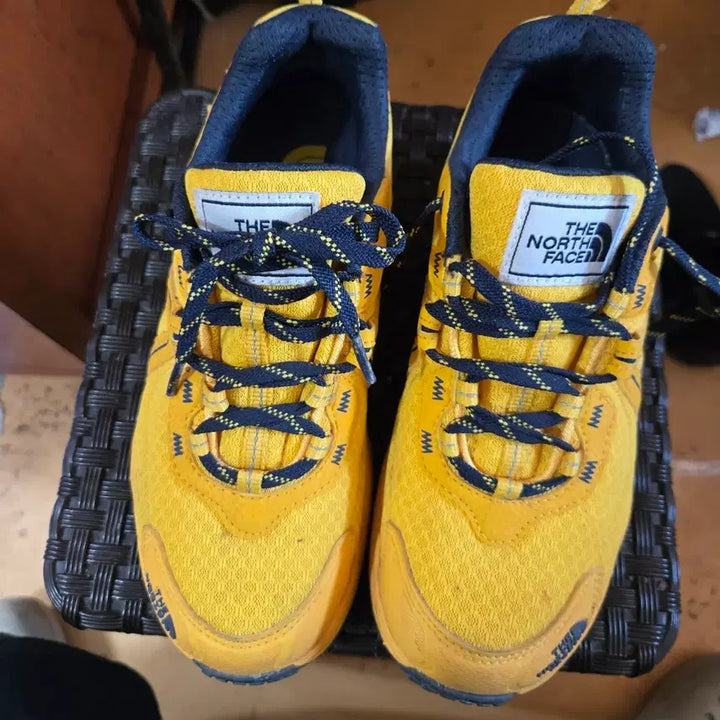 [BUNJANG] The North Face Yellow Sneakers / 노스페이스 옐로우 운동화