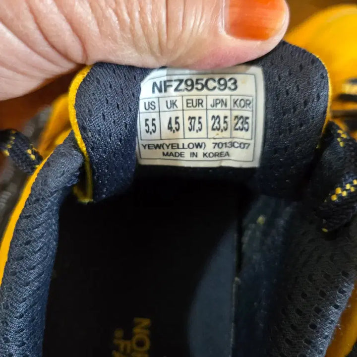 [BUNJANG] The North Face Yellow Sneakers / 노스페이스 옐로우 운동화