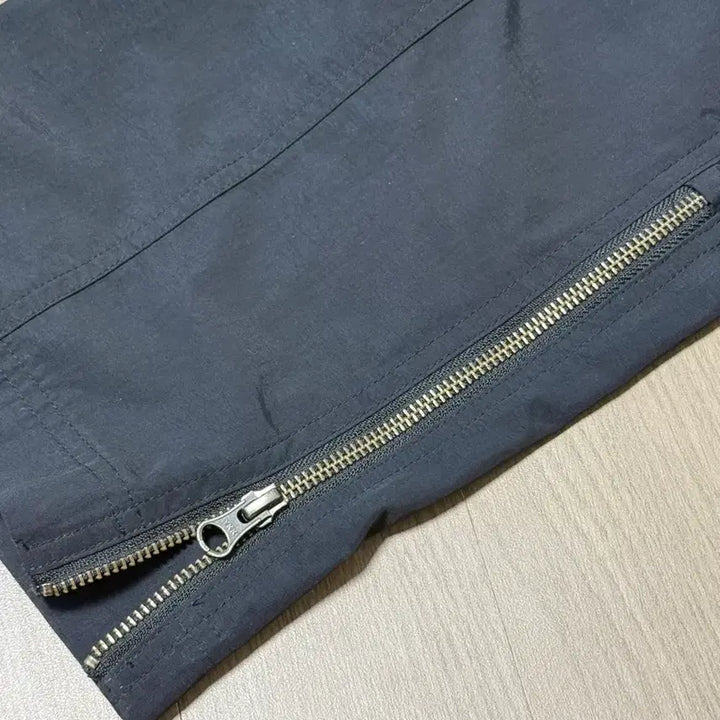 [BUNJANG] Andersson Bell x ASICS Cargo Pants (Size S) / 앤더슨벨 아식스 콜라보 카고 팬츠 s