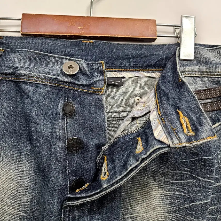 [BUNJANG] Armani Exchange Vintage Wash Denim Jeans / 아르마니 익스체인지 빈티지 워싱 데님 청바지/35/앨리스/1234