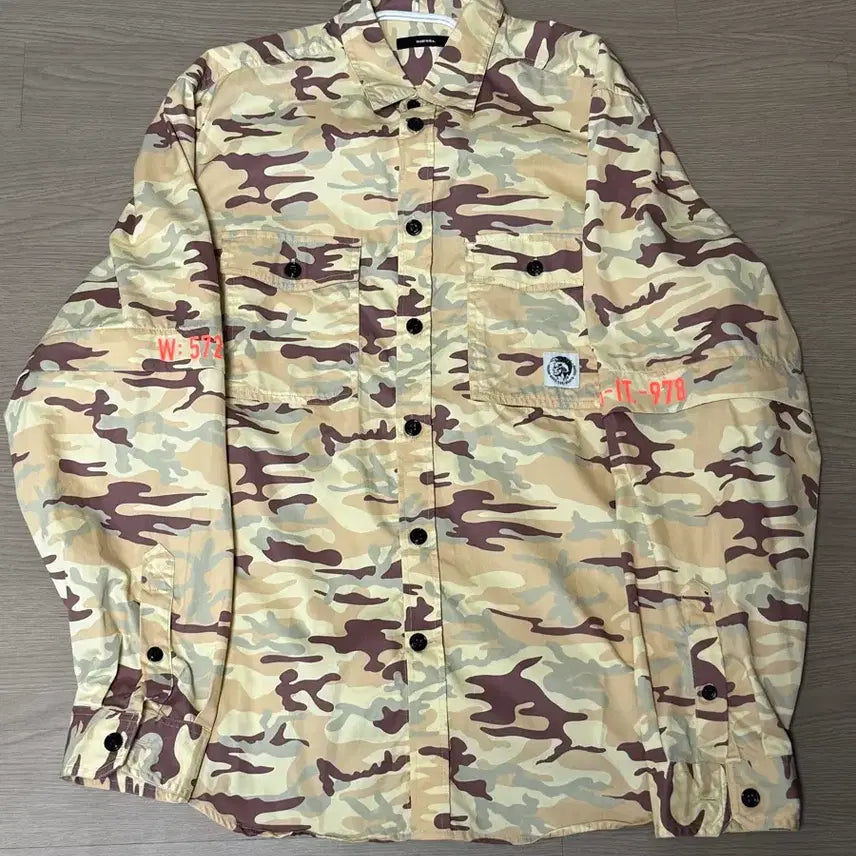 [BUNJANG] Diesel Camouflage Print Button-Up Shirt L / 디젤 카모 셔츠 L