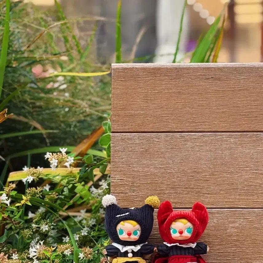 [BUNJANG] Pop Mart WHY SO SERIOUS Series Molly (Set of 2) / 팝마트 WHY SO SERIOUS 시리즈  molly 2개