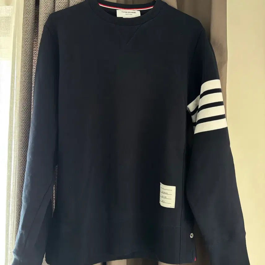 [BUNJANG] Thom Browne Sweatshirt Navy Diagonal Stripe (Size 3) / (실착1회) 톰브라운 맨투맨 네이비 사선완장