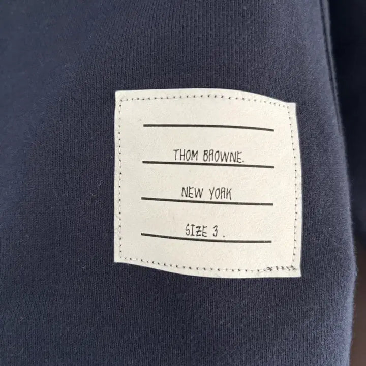 [BUNJANG] Thom Browne Sweatshirt Navy Diagonal Stripe (Size 3) / (실착1회) 톰브라운 맨투맨 네이비 사선완장