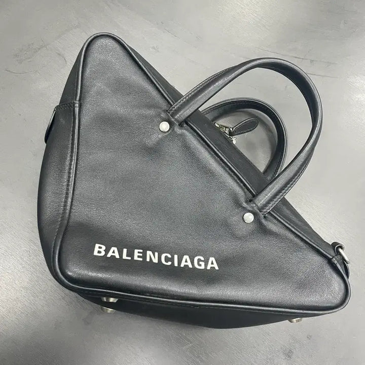 [BUNJANG] Balenciaga Triangle Two-Way Bag / 발렌시아가 트라이앵글 투웨이백