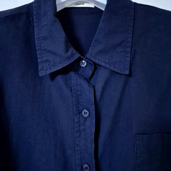 [BUNJANG] Laroom Cotton Shirt Navy / 라룸 코튼셔츠 네이비
