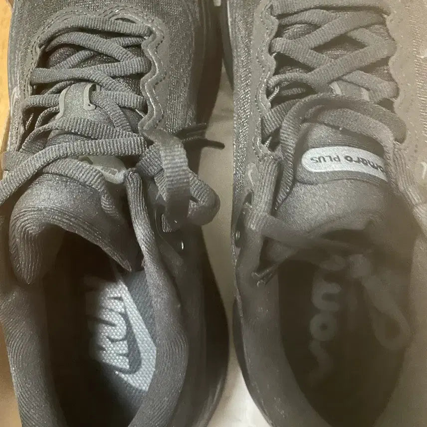[BUNJANG] Nike Vomero Plus Running Shoes / 나이키 보메로 플러스 런닝화