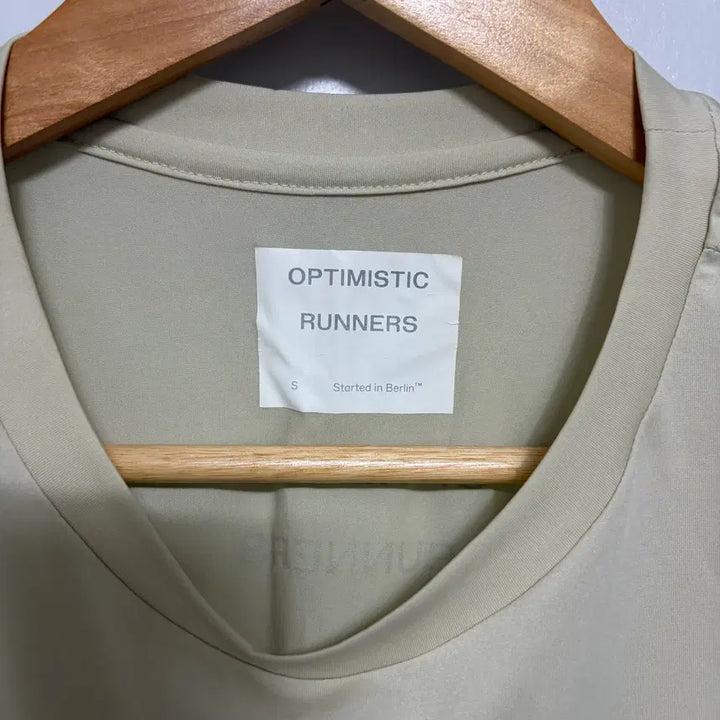 [BUNJANG] Optimistic Runner Half Sleeve T-shirt Sand / [S] 옵티미스틱 러너 반팔 샌드