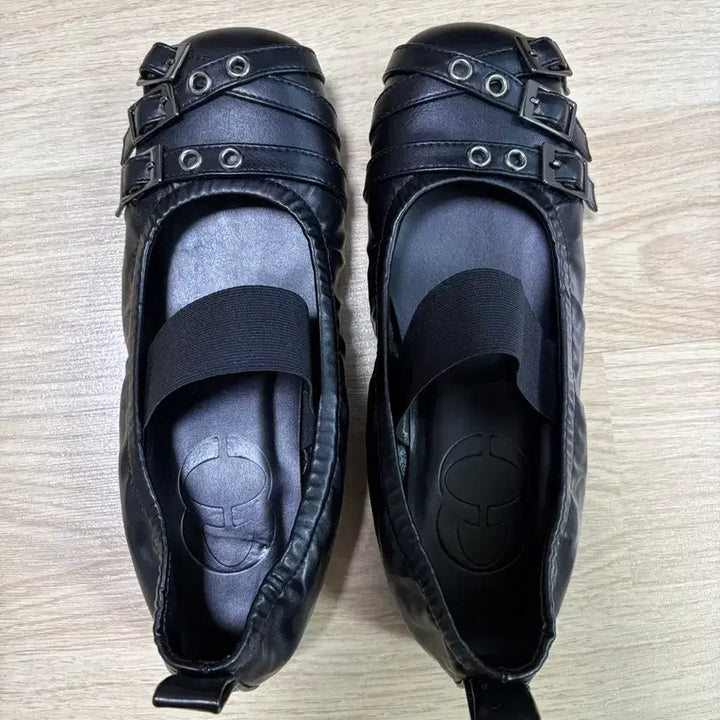 [BUNJANG] 32Degrees Ballet Flats (Black/230) / 쓰리투에이티 버틀 밴드 발레리나 플랫(블랙/230)