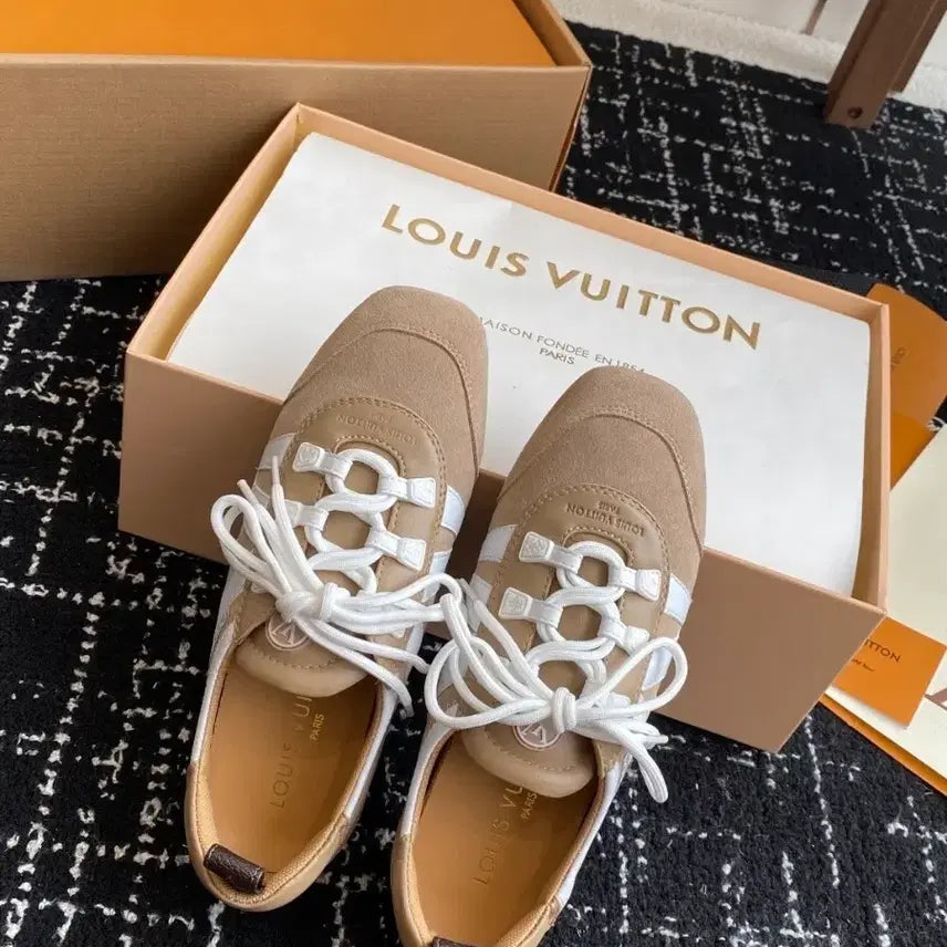 [BUNJANG] Louis Vuitton Skaterina Sneaker Flats / 루이비통 스니커리나 시리즈 운동화