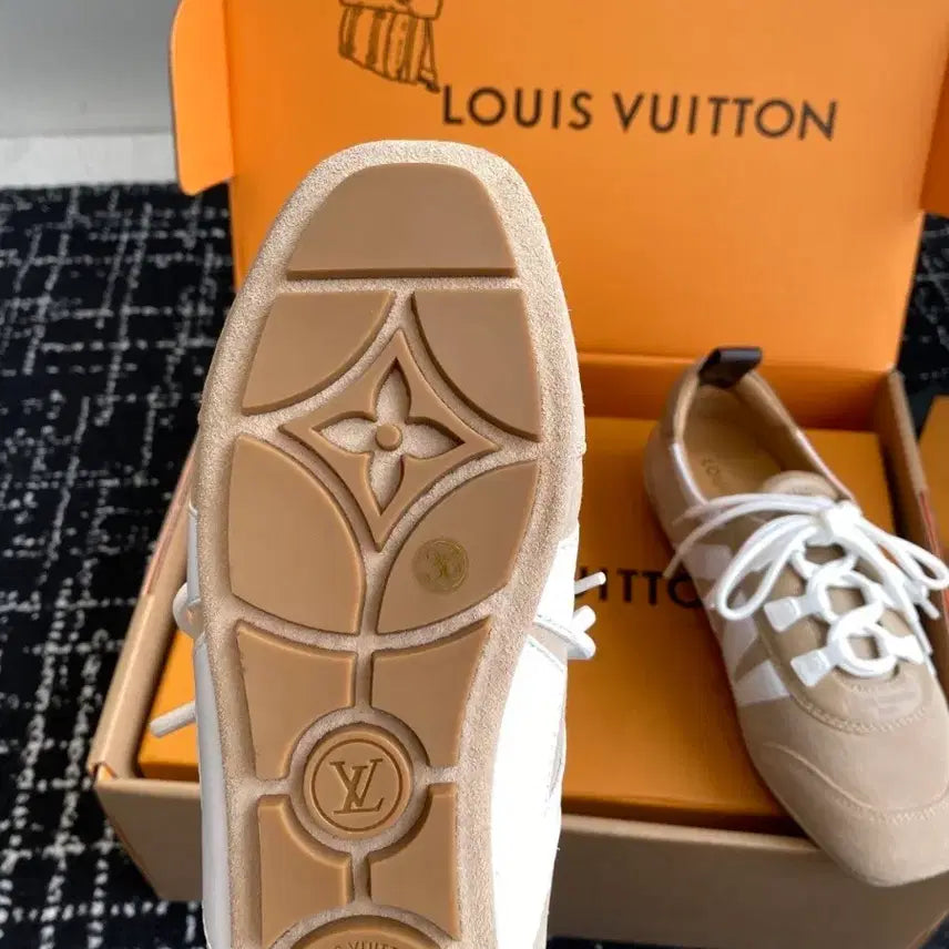 [BUNJANG] Louis Vuitton Skaterina Sneaker Flats / 루이비통 스니커리나 시리즈 운동화