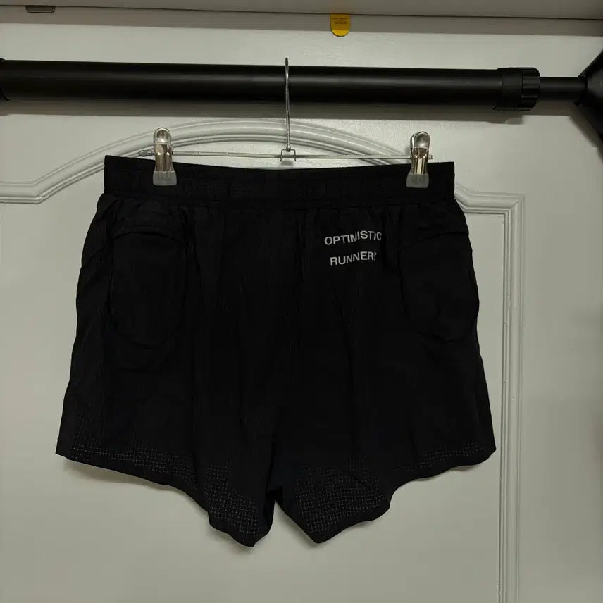 [BUNJANG] Optimistic Runners Performance Perforated Shorts Black / [M] 옵티미스틱러너 퍼포먼스 쇼트