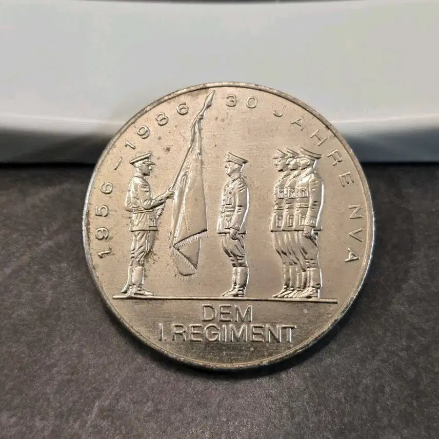 [BUNJANG] German Democratic Republic 30th Anniversary Commemorative Medal / 동독 (독일민주공화국) 30주년 기념 메달