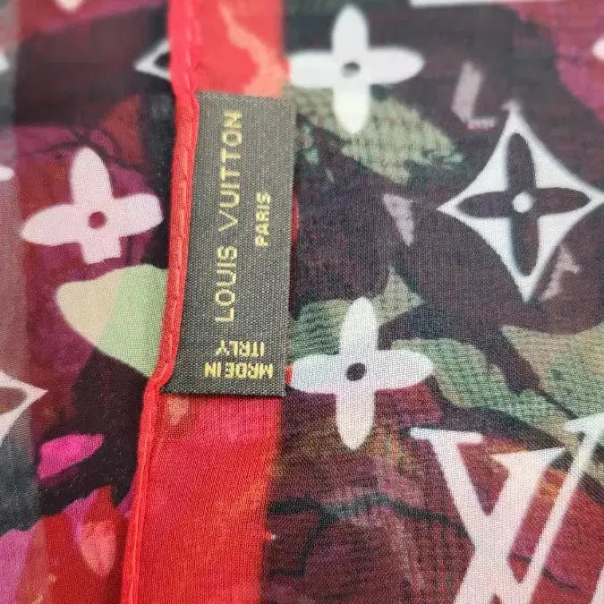 [BUNJANG] Louis Vuitton x Stephen Sprouse Monogram Roses Silk Scarf Limited Edition / 루이비통 로즈 스티븐 스프루스 그래피티 실크 스카프 리미티드 에디션