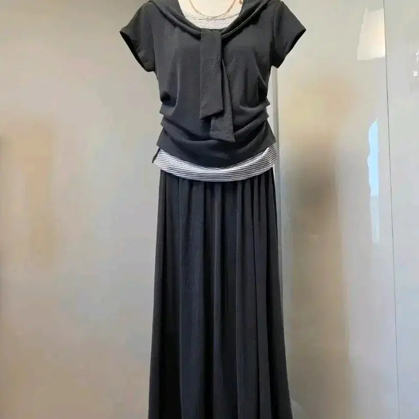 [BUNJANG] Short Sleeve Blouse and Long Skirt Set / 반팔 블라우스 롱 스커트 세트