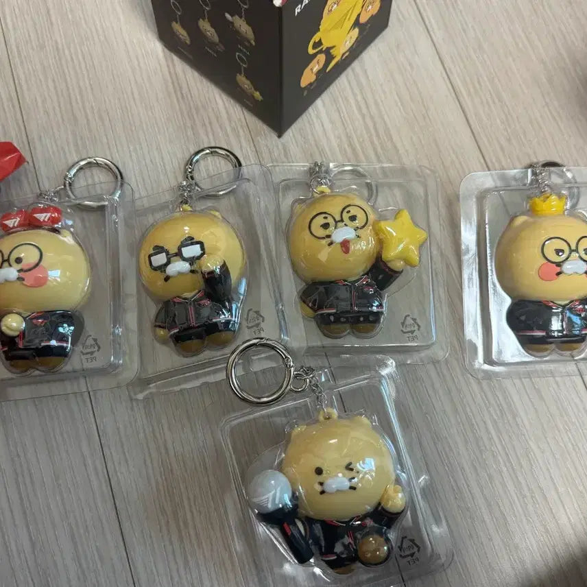 [BUNJANG] T1 Kakao Friends Chunsik Collaboration LED Keyring Bundle Set / T1 티원 카카오 프렌즈 춘식 콜라보 LED 키링 일괄 (도오페구케