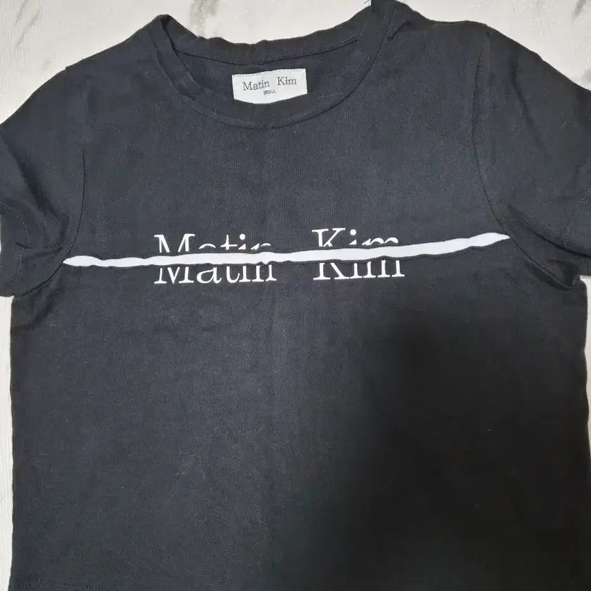 [BUNJANG] Matinkim Black Logo Crop Short Sleeve T-Shirt / 마뗑킴 블랙 로고 크롭 반팔 티셔츠