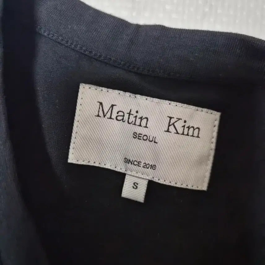 [BUNJANG] Matinkim Black Logo Crop Short Sleeve T-Shirt / 마뗑킴 블랙 로고 크롭 반팔 티셔츠