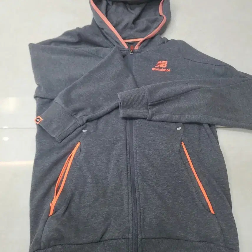 [BUNJANG] New Balance Grey Hoodie Orange Accent L / 뉴발란스 (정품)그레이 후드집업 오렌지 포인트 L