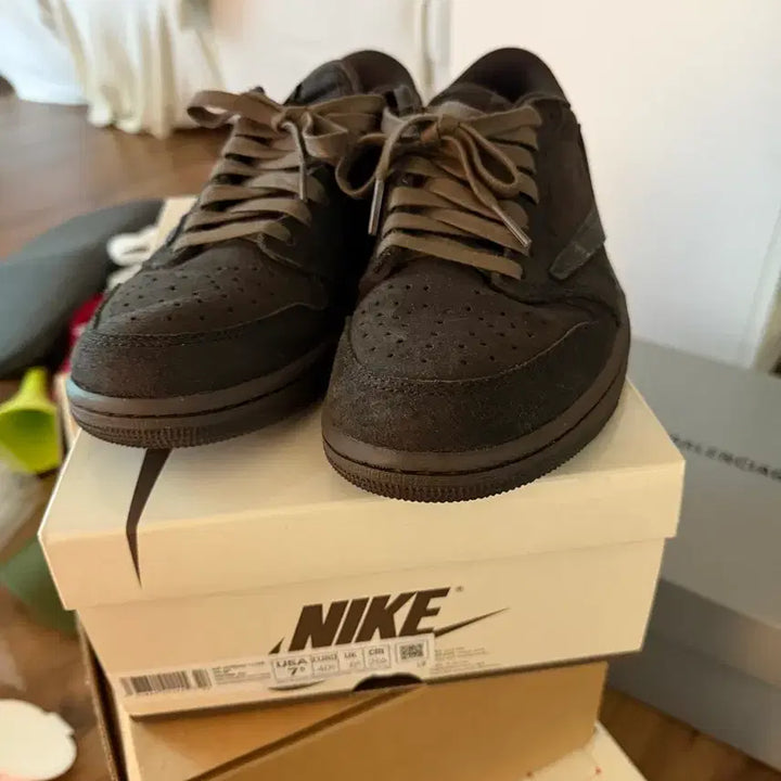 [BUNJANG] Air Jordan 1 Travis Scott Velvet Brown Sneakers / 조던1 트레비스 스캇 벨벳 브라운