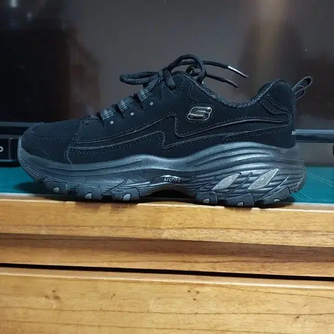 [BUNJANG] Skechers Arch Fit Delight Women&