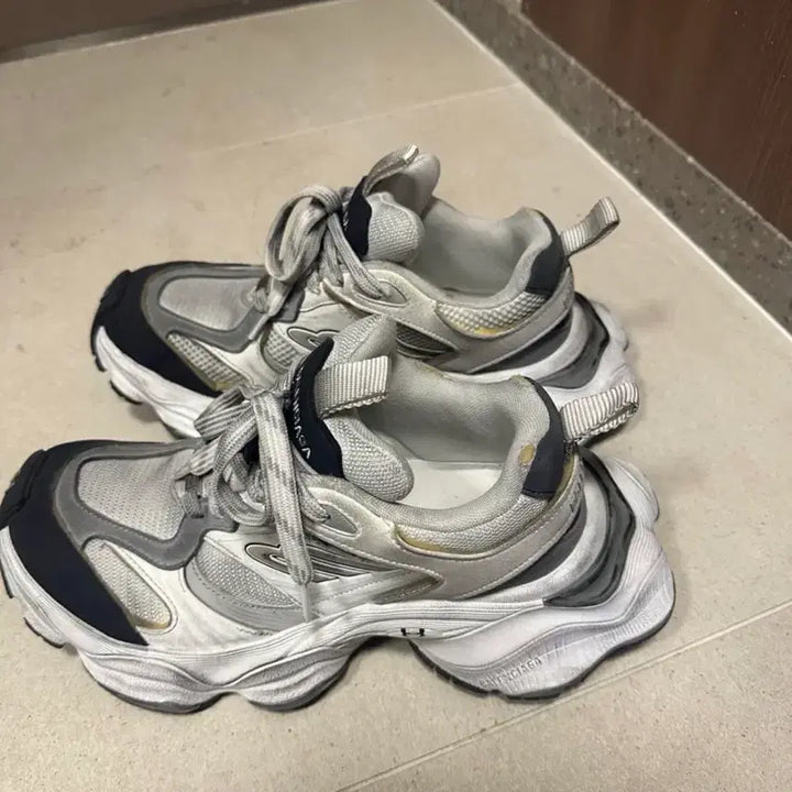 [BUNJANG] Balenciaga Cargo Sneakers / 발렌시아가 카고 스니커즈 41
