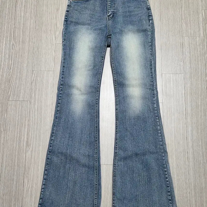 [BUNJANG] Light Wash Denim Bootcut Pants / 연청 데님 부츠컷 팬츠 청바지