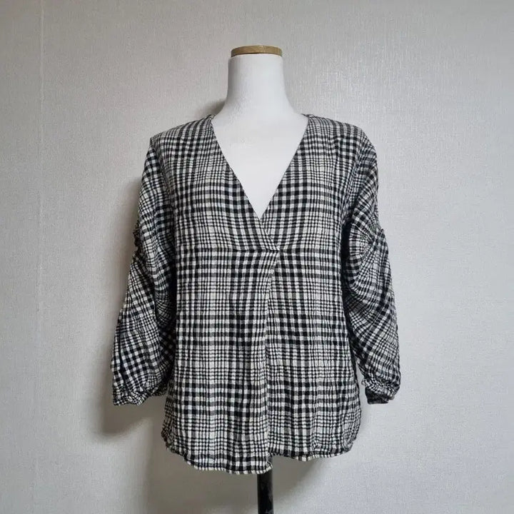 [BUNJANG] Zara Twisted Sleeve Check Blouse / BL143 자라 꼬임소매체크블라우스