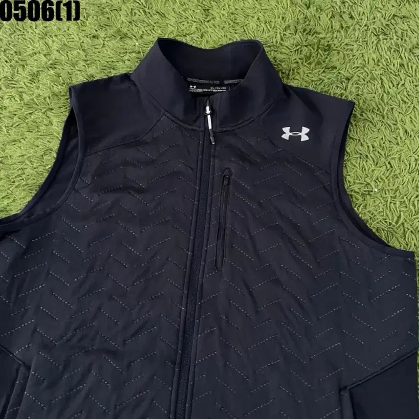 [BUNJANG] Under Armour Black Padded Vest XL / 언더아머 블랙 패딩 조끼 xl