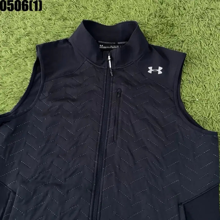 [BUNJANG] Under Armour Black Padded Vest XL / 언더아머 블랙 패딩 조끼 xl