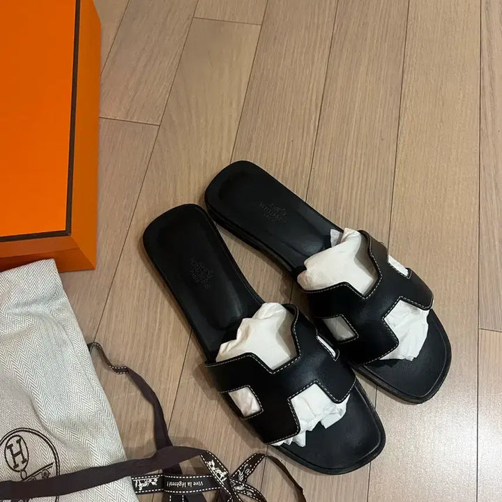 [BUNJANG] Hermes Oran Sandals Black Size 38.5 / 에르메스 오란 블랙 38.5