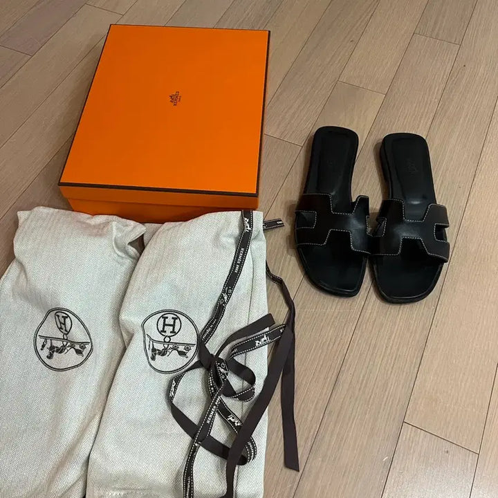 [BUNJANG] Hermes Oran Sandals Black Size 38.5 / 에르메스 오란 블랙 38.5