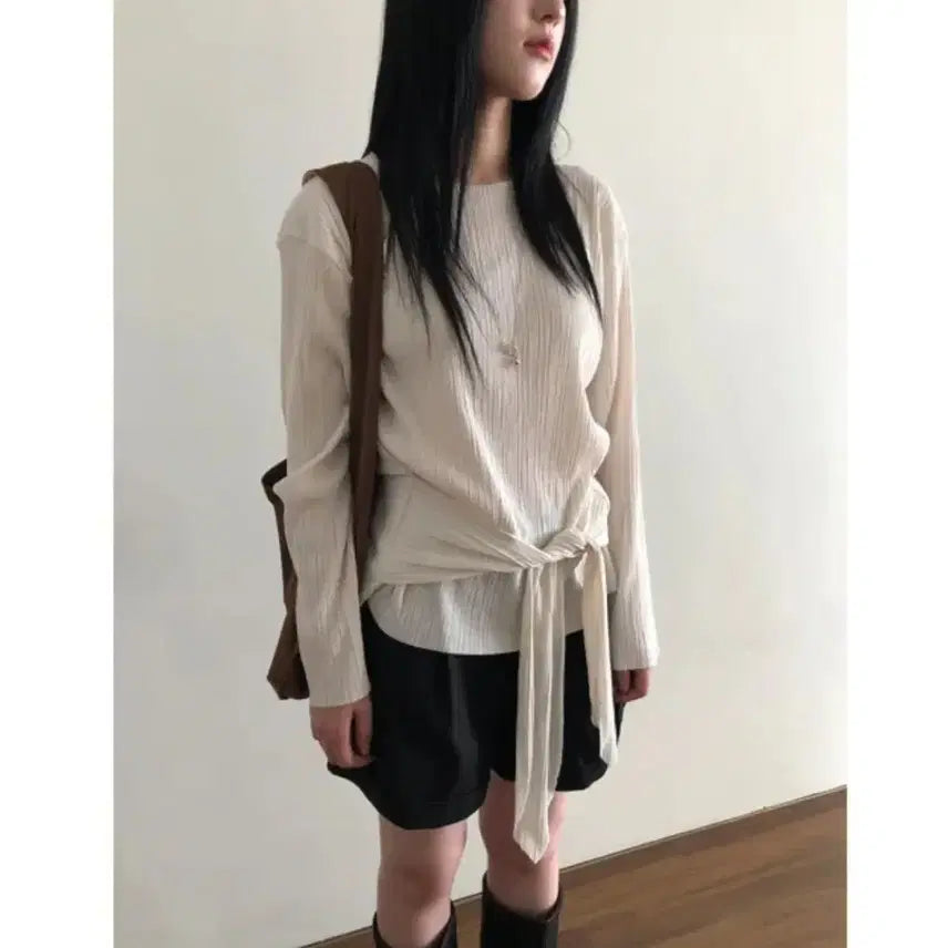 [BUNJANG] Our First Store Strap Blouse / 아워프 스트랩 블라우스