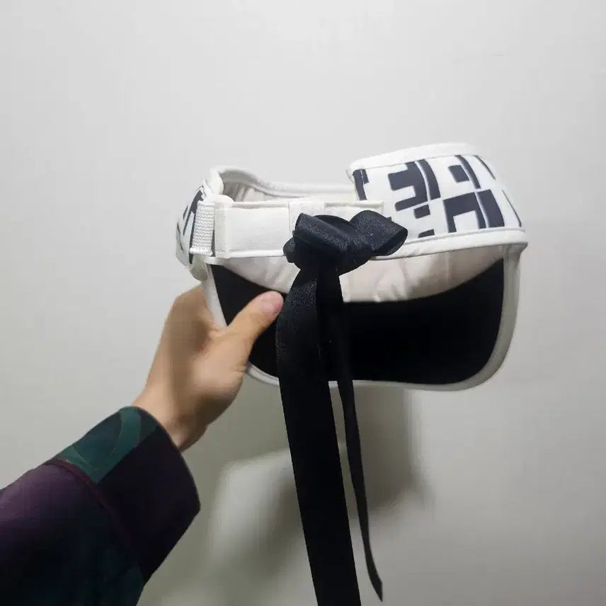 [BUNJANG] Elle Golf White Pattern Sun Cap Hat / 엘르 골프 화이트 패턴 썬캡 모자
