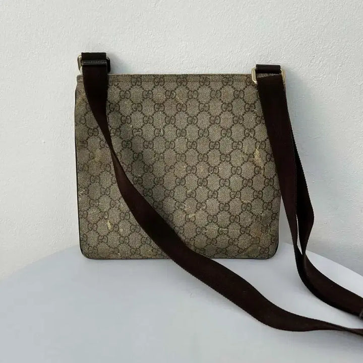 [BUNJANG] Gucci GG Supreme Flat Crossbody Shoulder Bag / 구찌 GG수프림 플랫 크로스백 숄더백