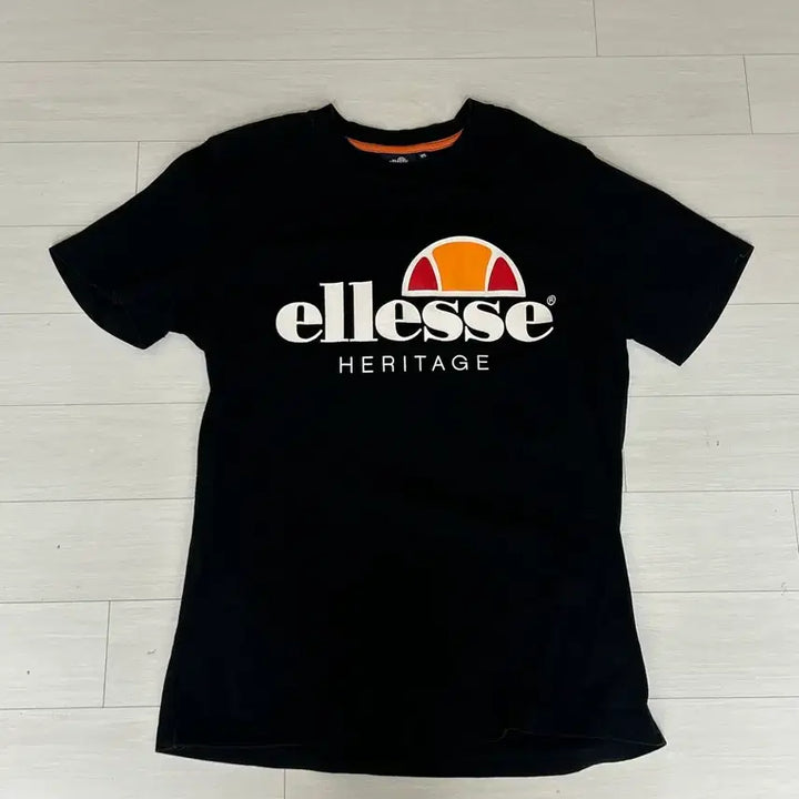 [BUNJANG] ellesse Heritage Black Short-Sleeve T-shirt / 엘레쎄 헤리티지 블랙 반팔 티셔츠