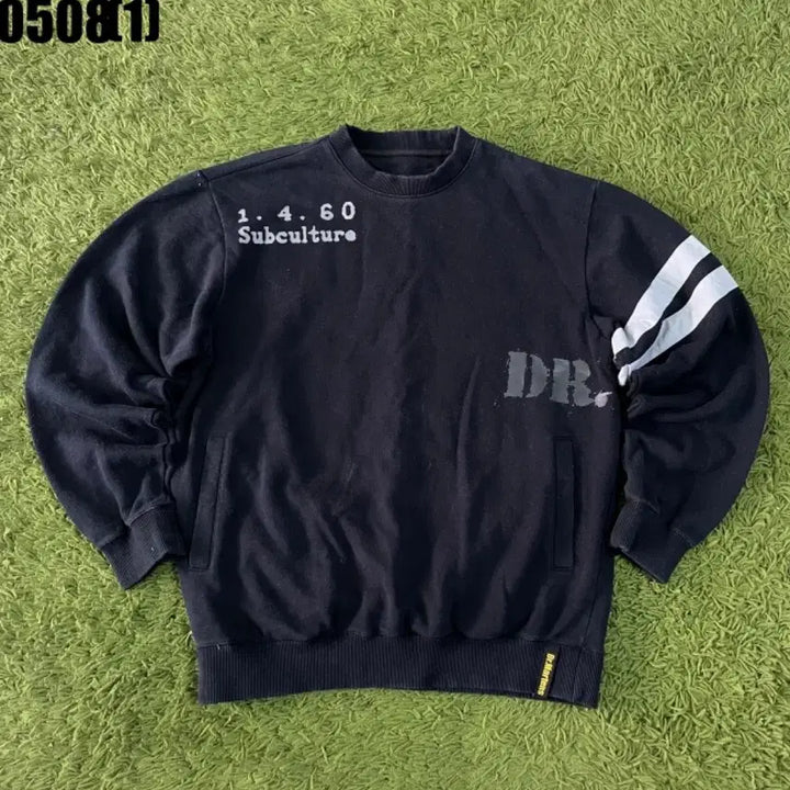 [BUNJANG] Dr. Martens Black Printing Sweatshirt T-shirt / 닥터마틴 블랙 프린팅 맨투맨 티셔츠