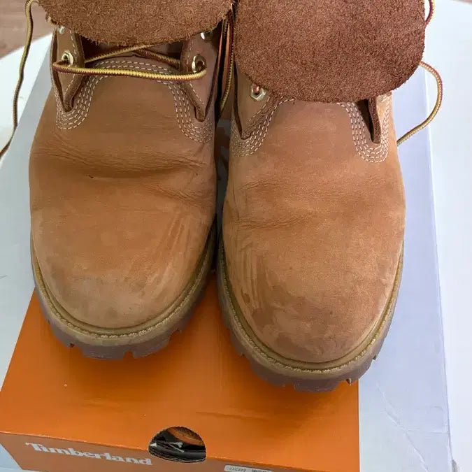 [BUNJANG] Timberland 6-Inch Premium Boots Wheat 275 / 팀버랜드 6인치 프리미엄 부츠 된장 275
