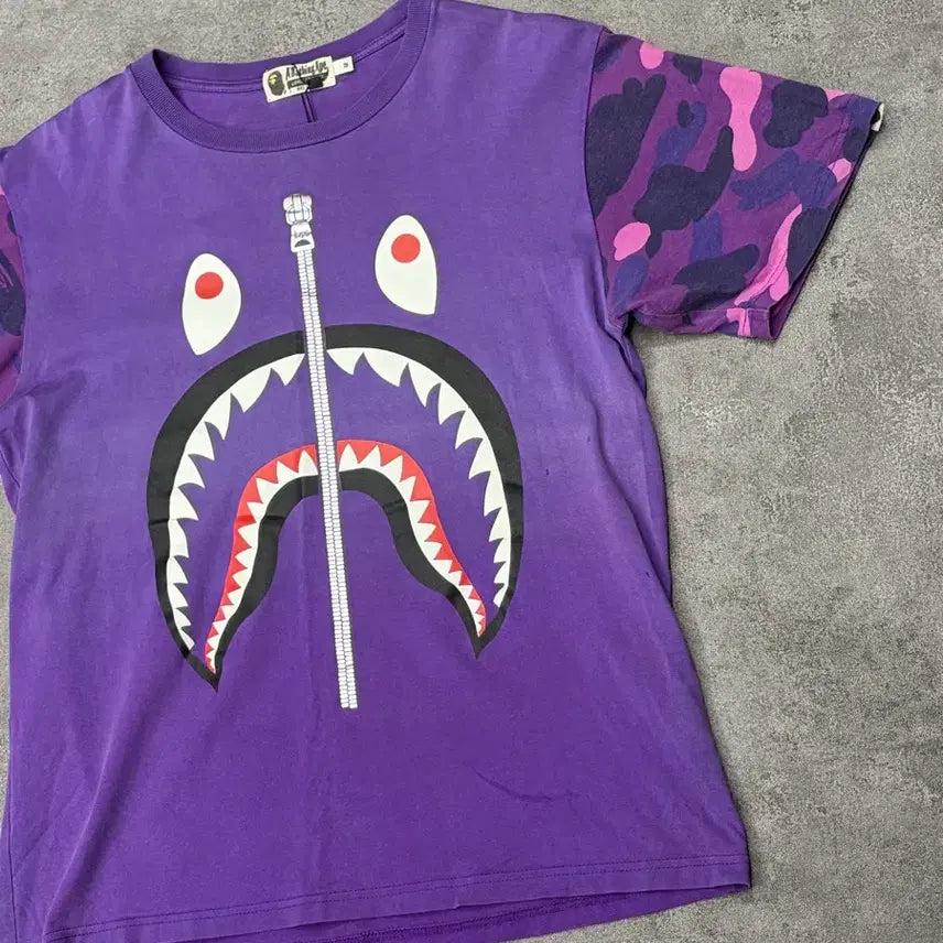 [BUNJANG] BAPE Purple Shark T-Shirt (2010s) / 10s 베이프 퍼플 샤크 반팔티