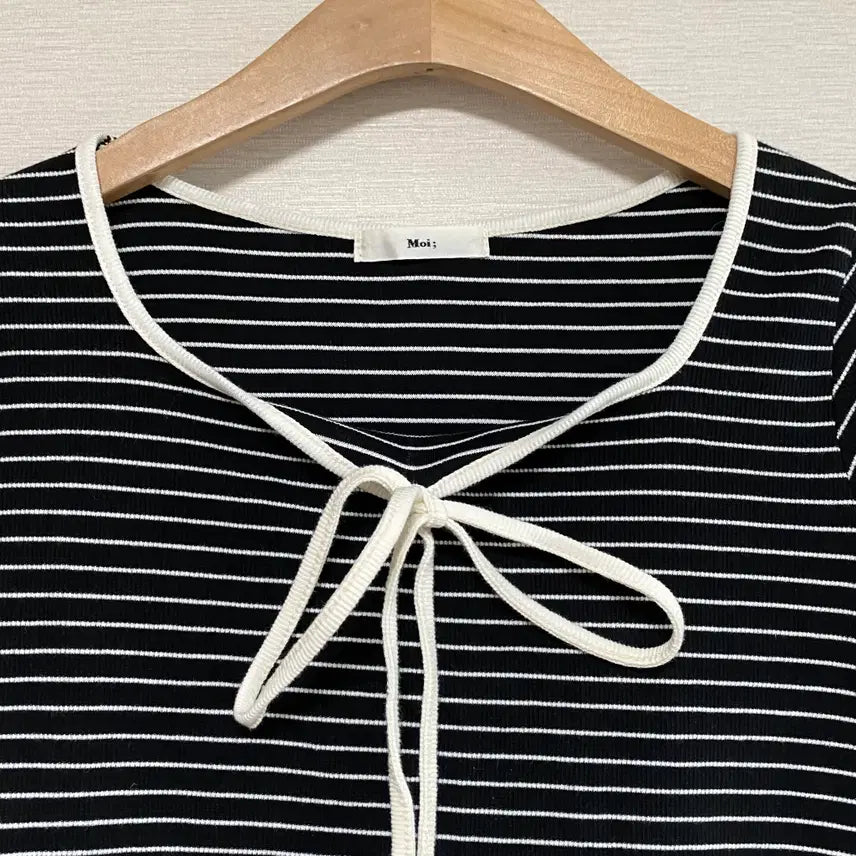 [BUNJANG] Stripe Ribbon Short Sleeve T-Shirt / 스트라이프 리본 반팔 티셔츠