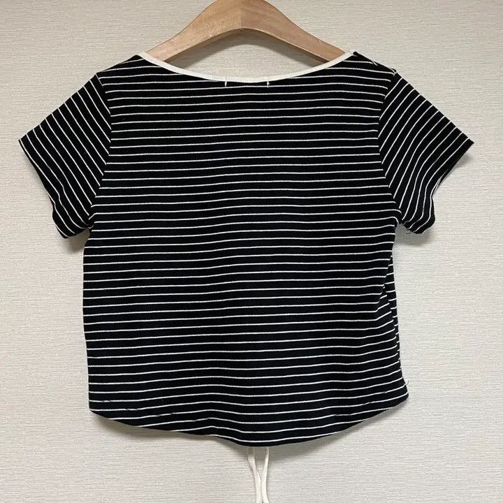 [BUNJANG] Stripe Ribbon Short Sleeve T-Shirt / 스트라이프 리본 반팔 티셔츠