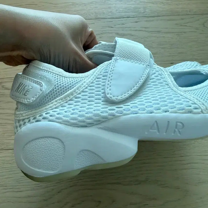 [BUNJANG] Nike Air Rift BR White 250 / 나이키 에어 리프트 BR 화이트 250