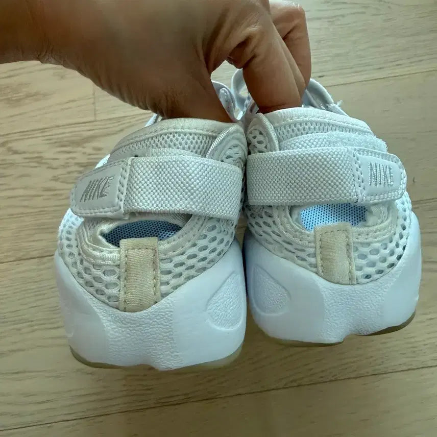 [BUNJANG] Nike Air Rift BR White 250 / 나이키 에어 리프트 BR 화이트 250
