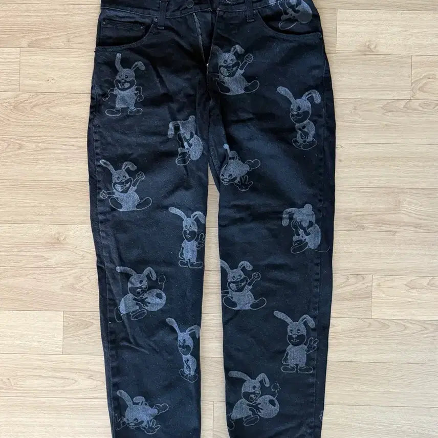 [BUNJANG] La Fée Litchi Black Rabbit Denim Pants Size 28 / 라퍼 리치 블랙 토끼 데님 팬츠 28