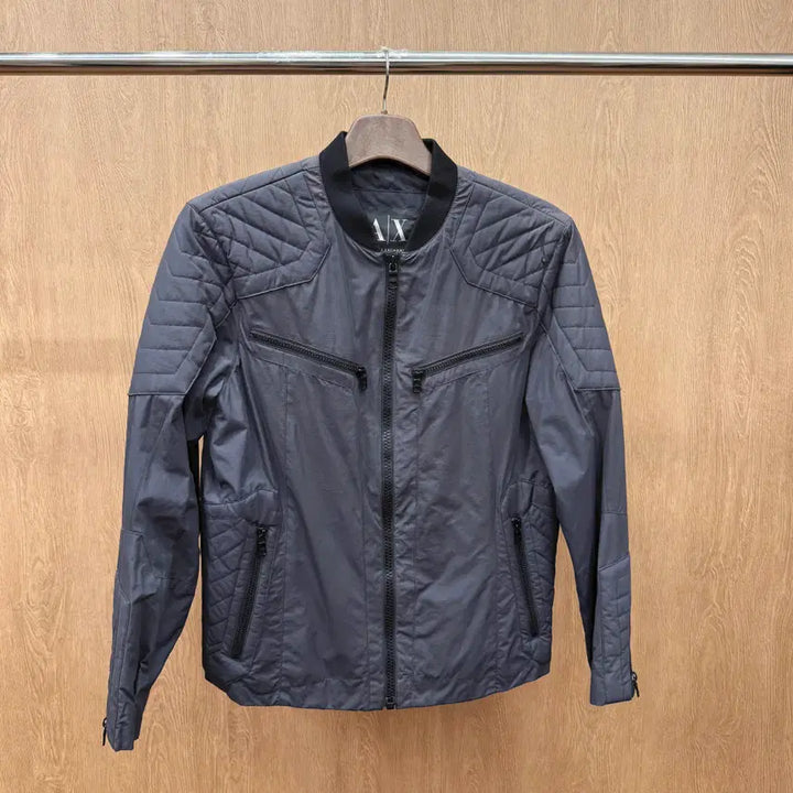 [BUNJANG] Armani Exchange Quilted Biker Zip-Up Jacket with Diagonal Zipper Detail Black / 아르마니 익스체인지 AX 퀄팅 바이커 집업 자켓 사선 지퍼 디테일 블랙
