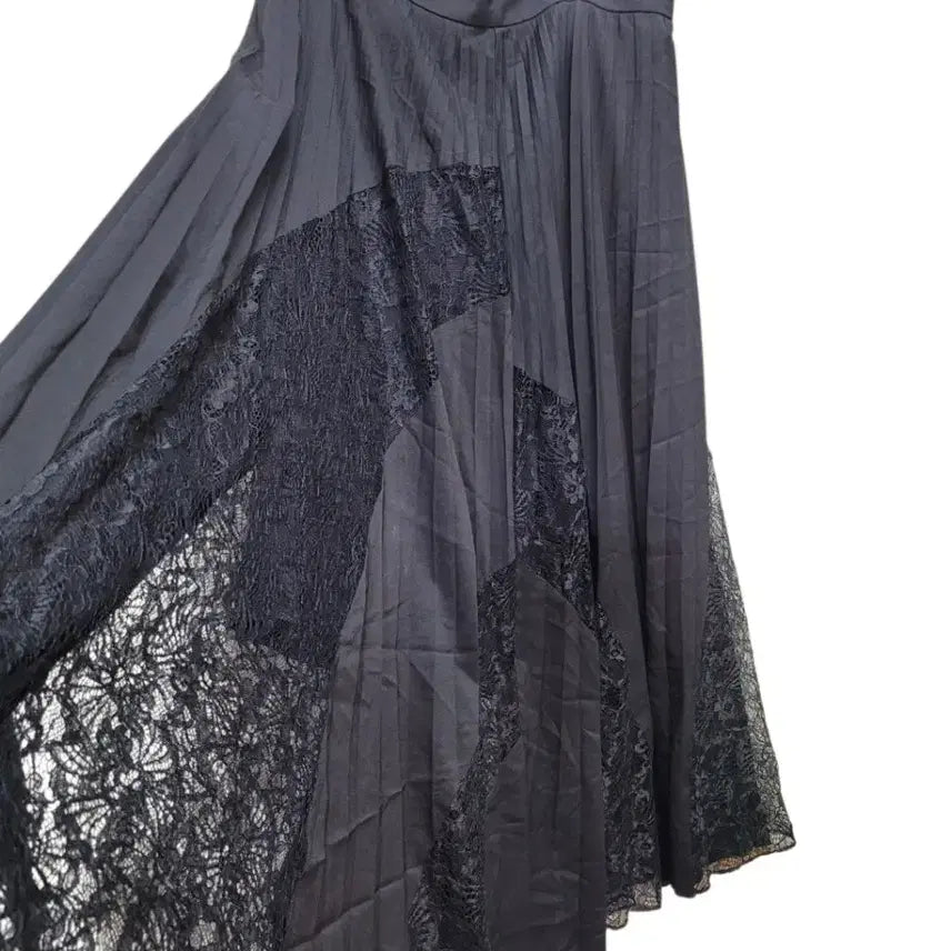 [BUNJANG] Doho Elegant Lace Black Skirt / 도호 우아하고 가볍고 아름다운 부분 레이스 블랙스커트