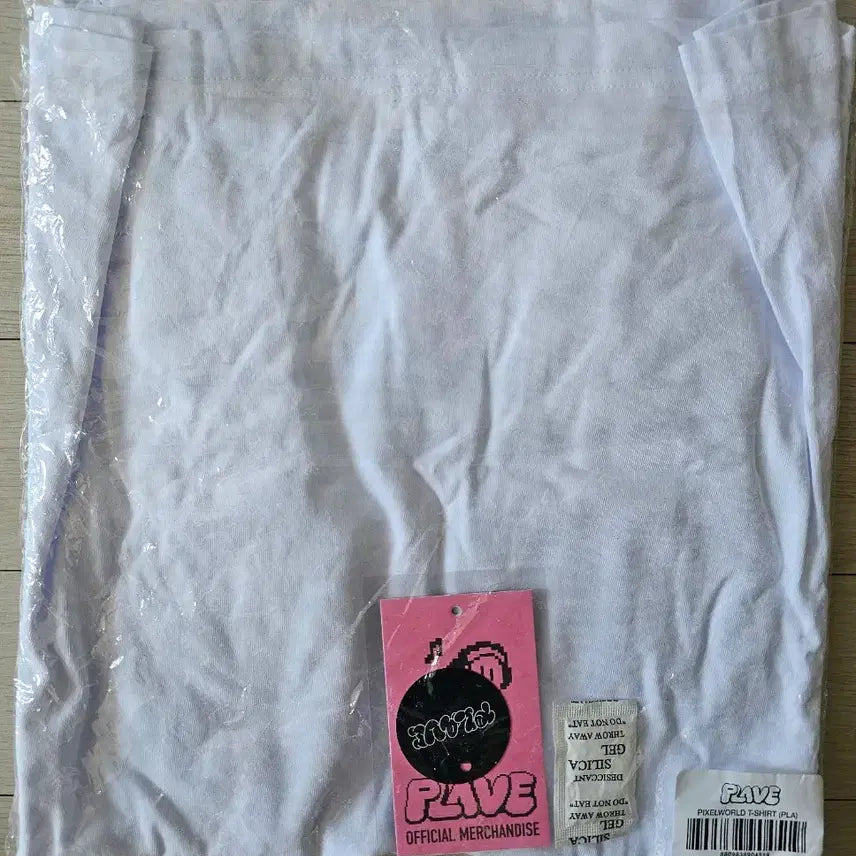 [BUNJANG] PLAVE Yejun Pixel World T-Shirt / 플레이브 예준 픽셀월드 티