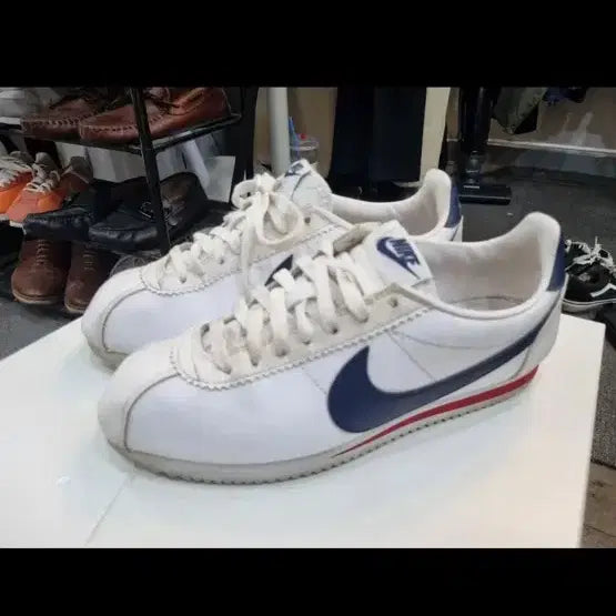 [BUNJANG] Nike Cortez White/Blue/Red (260mm) / 나이키 코르테즈 흰파빨 260