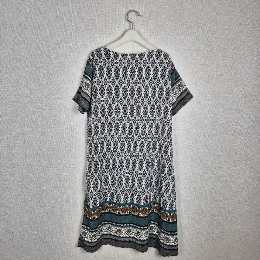[BUNJANG] Spandex Short-Sleeve Ggajimi Fabric Dress / (