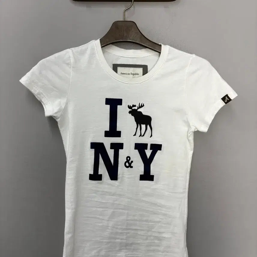 [BUNJANG] Abercrombie &amp; Fitch Y2K Reindeer Fitted Round Neck Short Sleeve Top / 아베크롬비 y2k 순록 딱붙핏 라운드넥  반팔 A3856